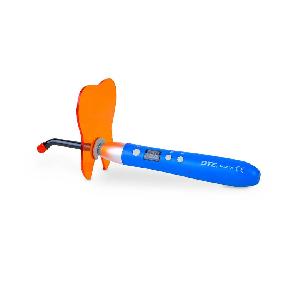 LÁMPARA DE POLIMERIZACIÓN DENTAL